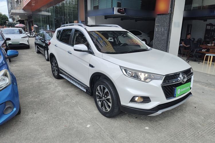 Used Dongfeng Fengdu MX5 2016 2.0L Automatic Flagship Edition Front Right 45 Deg