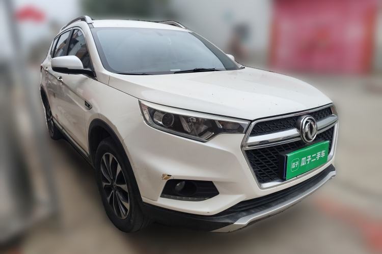 Used Dongfeng Fengdu MX5 2016 2.0L Manual Elite Edition Front Right 45 Deg