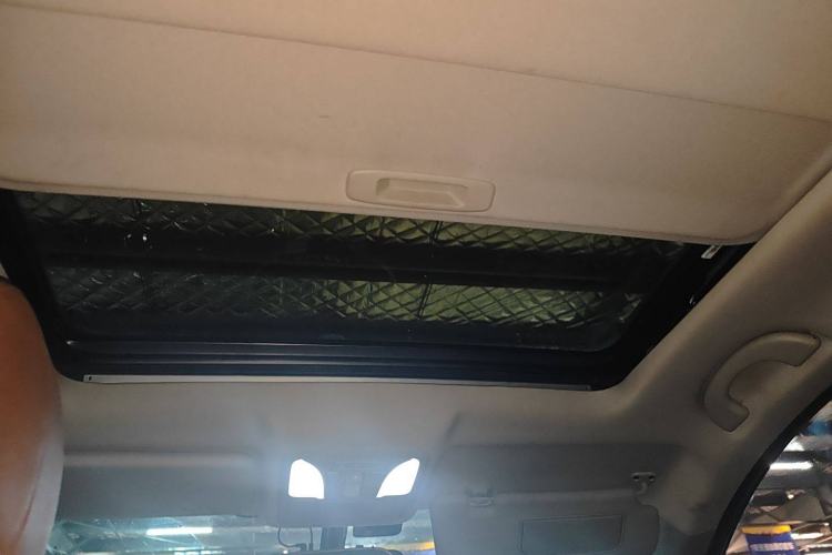 Used Dongfeng Fengdu MX5 2016 2.0L Automatic Flagship Edition Headliner