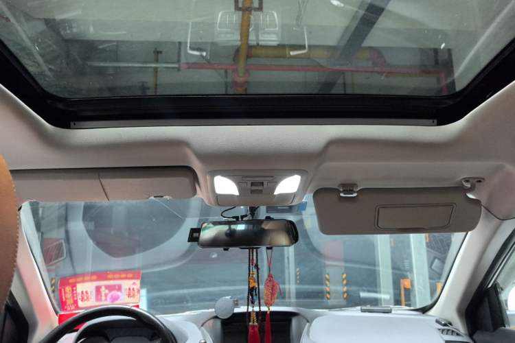 Used Dongfeng Fengdu MX5 2016 2.0L Automatic Flagship Edition Headliner