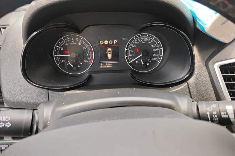 Used Dongfeng Fengdu MX5 2016 2.0L Automatic Flagship Edition Instrument Cluster
