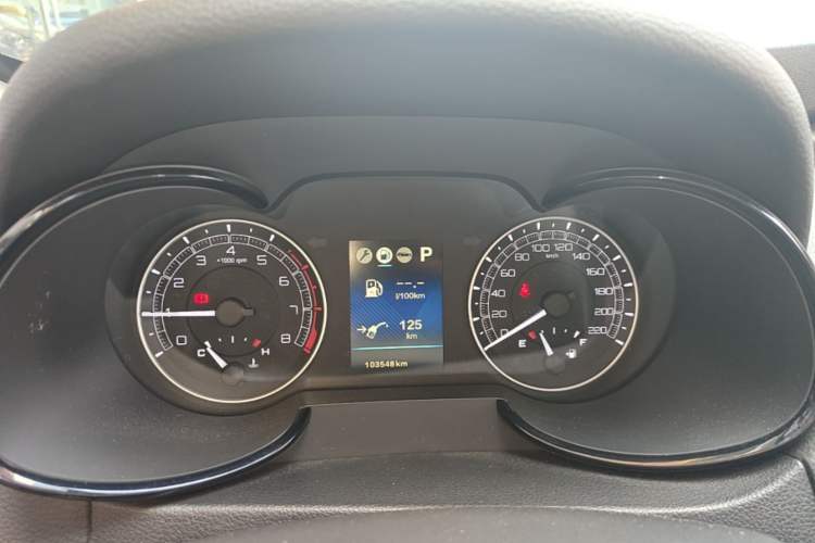 Used Dongfeng Fengdu MX5 2016 2.0L Automatic Flagship Edition Instrument Cluster