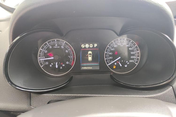 Used Dongfeng Fengdu MX5 2016 2.0L Automatic Flagship Edition Instrument Cluster