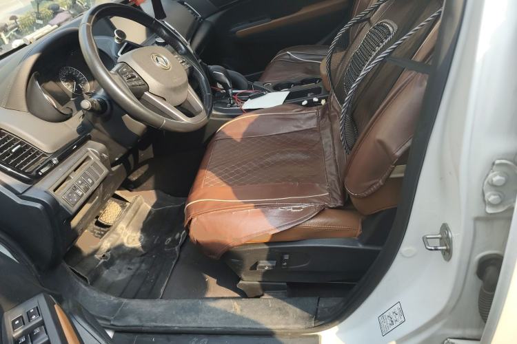 Used Dongfeng Fengdu MX5 2016 2.0L Automatic Flagship Edition Left Front Seat