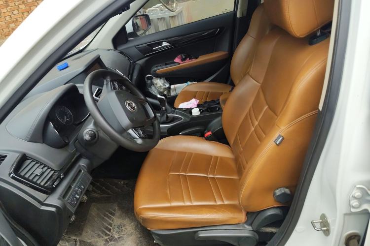 Used Dongfeng Fengdu MX5 2016 2.0L Manual Elite Edition Left Front Seat