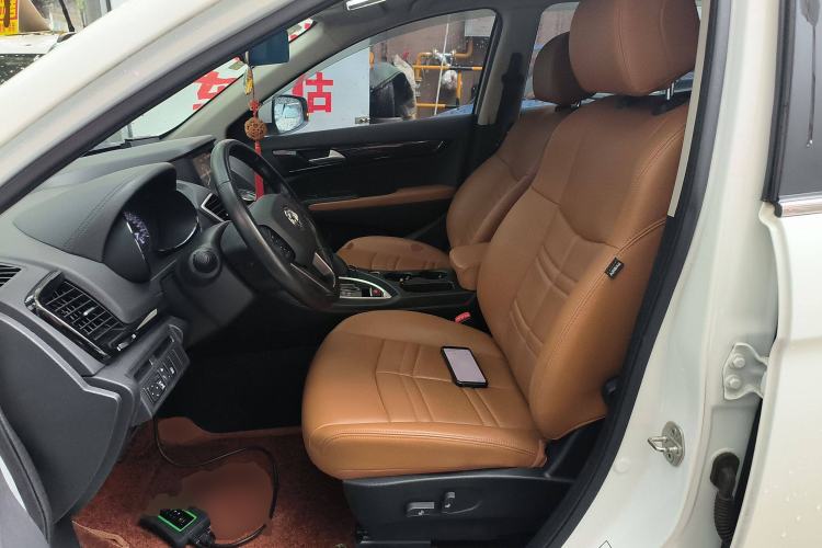 Used Dongfeng Fengdu MX5 2016 2.0L Automatic Flagship Edition Left Front Seat
