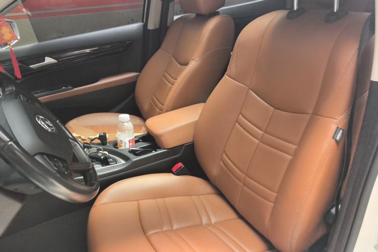 Used Dongfeng Fengdu MX5 2016 2.0L Automatic Flagship Edition Left Front Seat