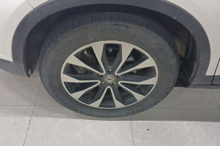 Used Dongfeng Fengdu MX5 2016 2.0L Automatic Flagship Edition Left Front Wheel Hub