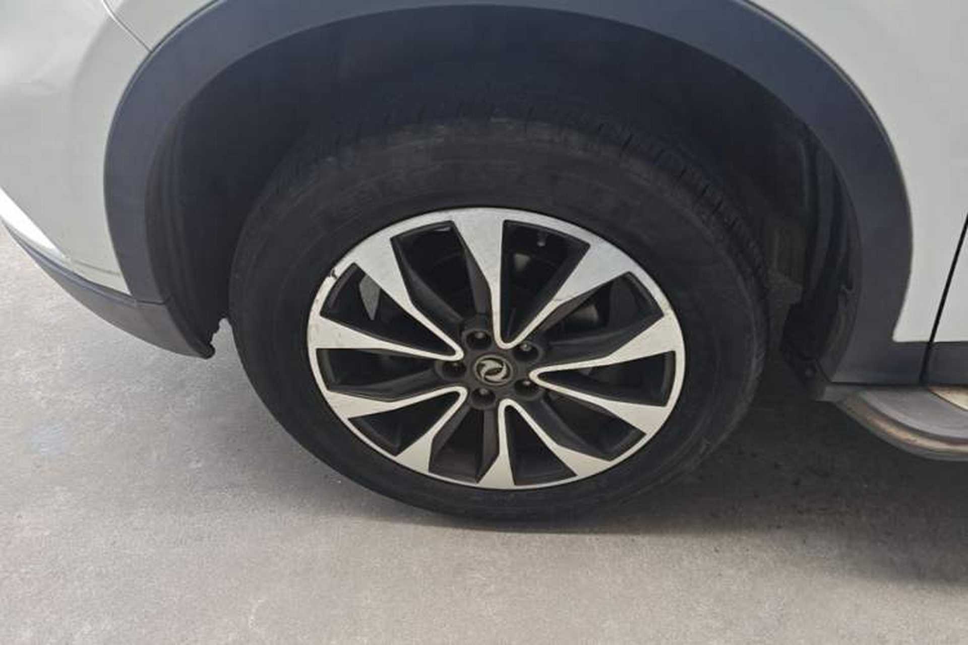 Used Dongfeng Fengdu MX5 2016 2.0L Automatic Flagship Edition Left Front Wheel Hub