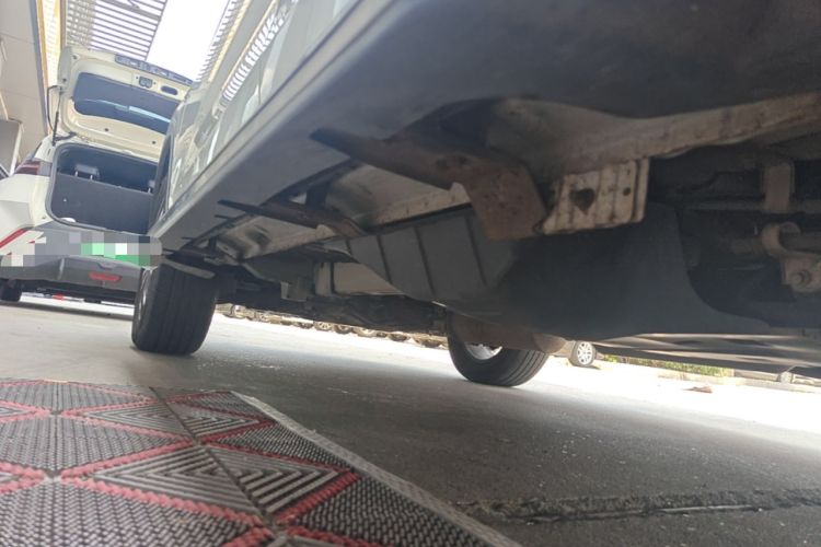 Used Dongfeng Fengdu MX5 2016 2.0L Automatic Flagship Edition Left Side Sill