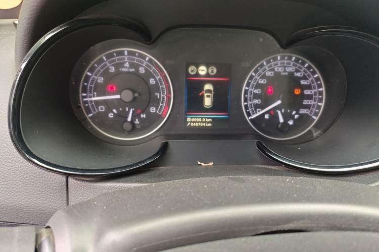 Used Dongfeng Fengdu MX5 2016 1.4T Manual Luxury Edition Odometer Close Up