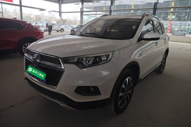 Used Dongfeng Fengdu MX5 2016 1.4T Manual Luxury Edition