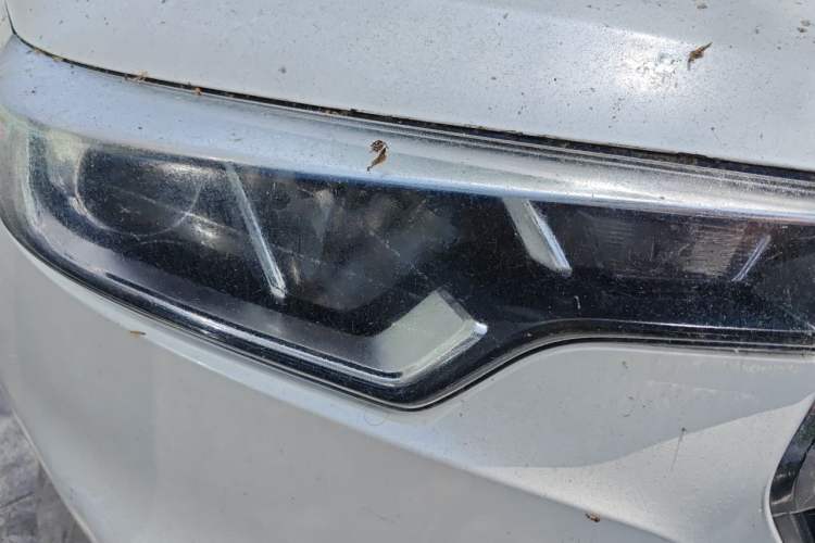 Used Dongfeng Fengdu MX5 2016 2.0L Automatic Flagship Edition Right Front Headlight