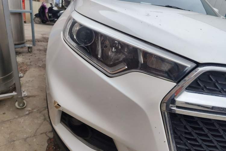 Used Dongfeng Fengdu MX5 2016 2.0L Manual Elite Edition Right Front Headlight