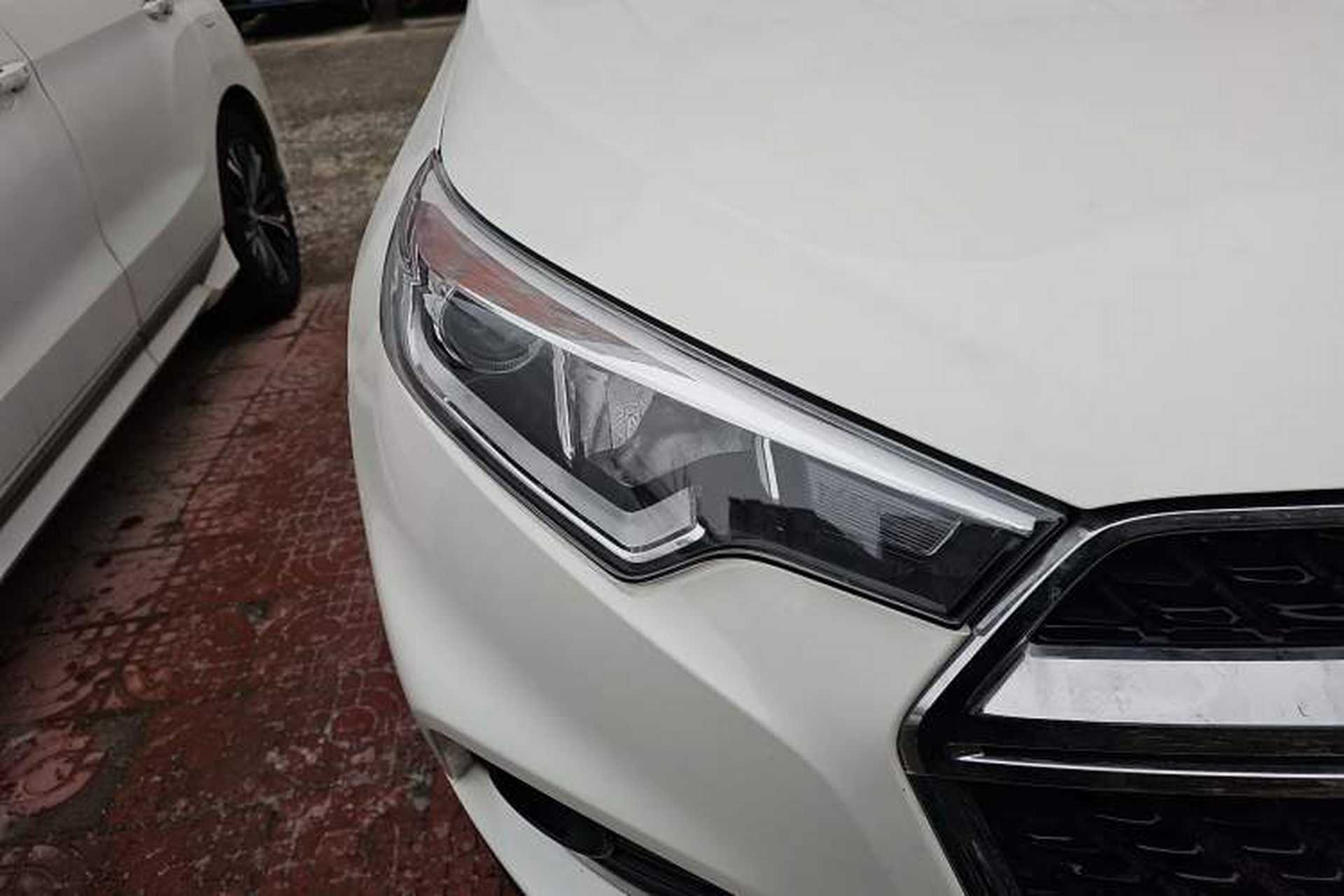 Used Dongfeng Fengdu MX5 2016 2.0L Automatic Flagship Edition Right Front Headlight