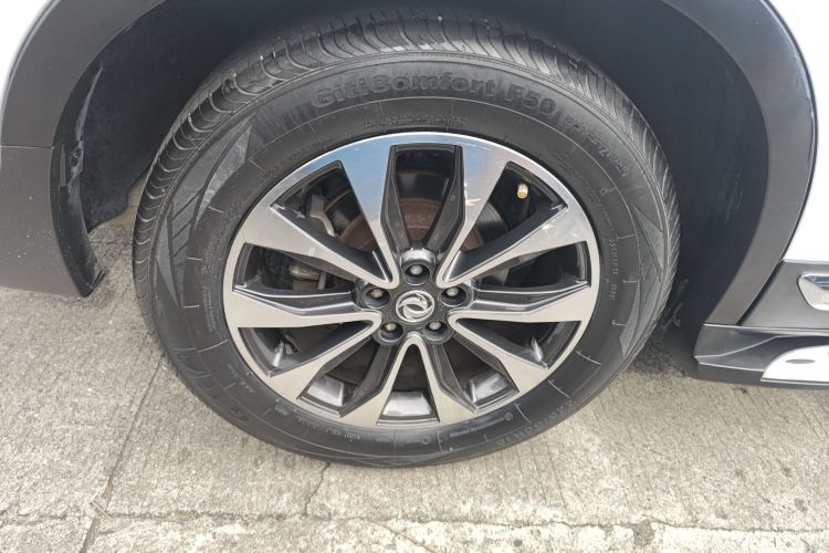 Used Dongfeng Fengdu MX5 2016 2.0L Automatic Flagship Edition Right Rear Wheel Hub