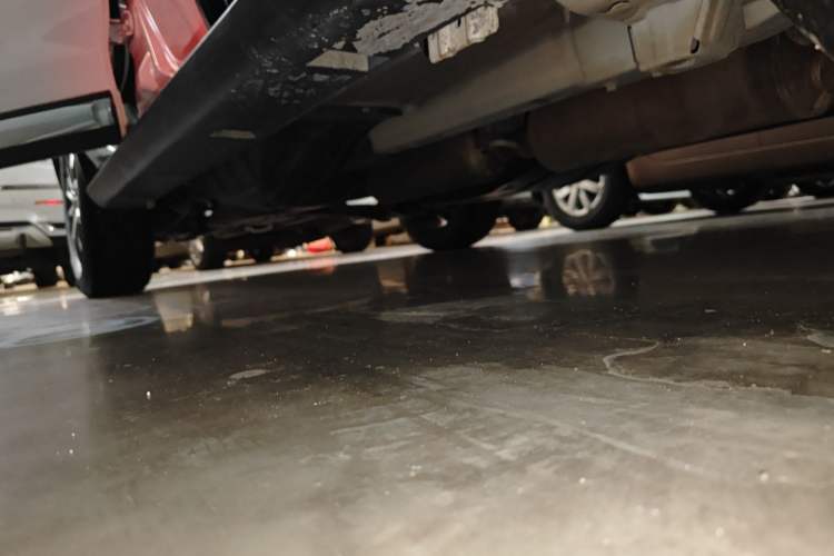 Used Dongfeng Fengdu MX5 2016 2.0L Automatic Flagship Edition Right Side Sill