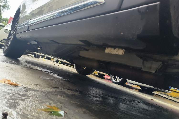 Used Dongfeng Fengdu MX5 2016 2.0L Automatic Flagship Edition Right Side Sill