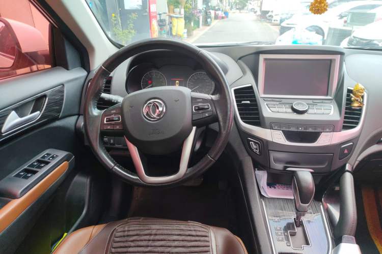 Used Dongfeng Fengdu MX5 2016 2.0L Automatic Flagship Edition Steering Wheel