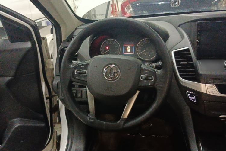 Used Dongfeng Fengdu MX5 2016 2.0L Automatic Flagship Edition Steering Wheel