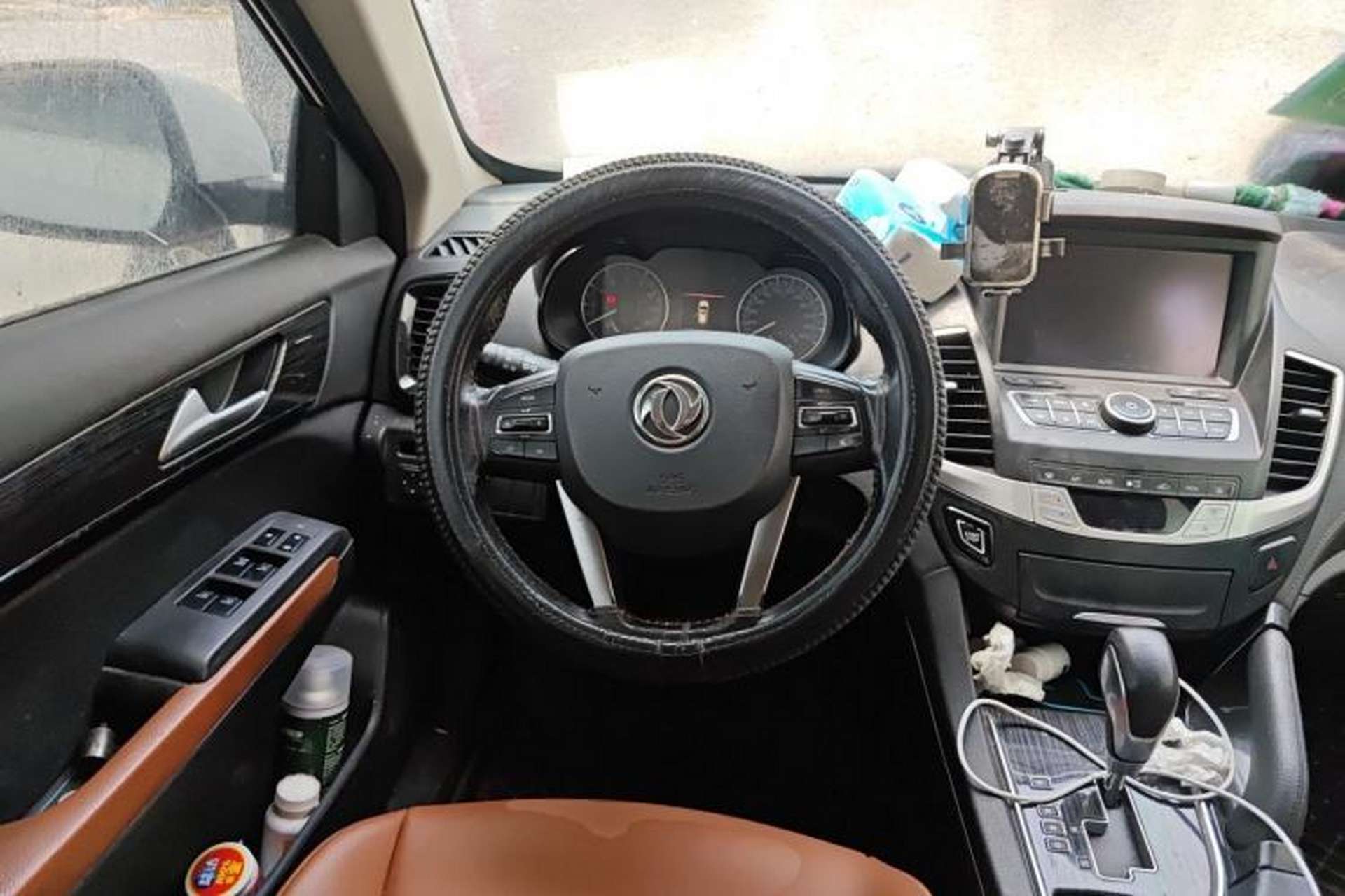 Used Dongfeng Fengdu MX5 2016 2.0L Automatic Flagship Edition Steering Wheel