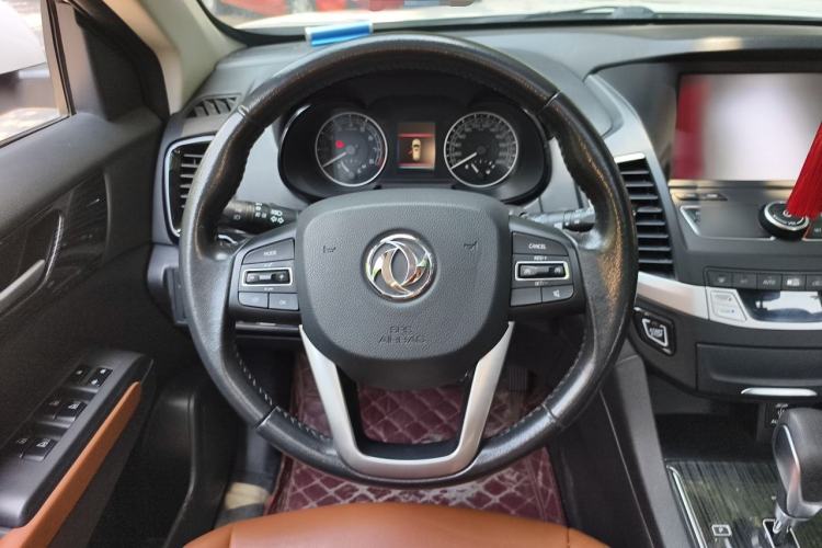 Used Dongfeng Fengdu MX5 2016 2.0L Automatic Flagship Edition Steering Wheel