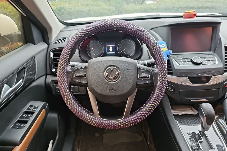 Used Dongfeng Fengdu MX5 2016 2.0L Automatic Flagship Edition Steering Wheel