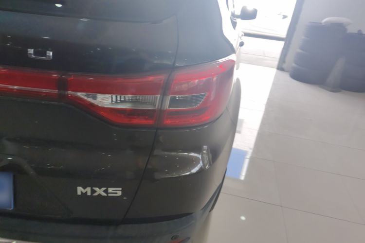 Used Dongfeng Fengdu MX5 2017 2.0L Automatic Urban Edition Exterior 6