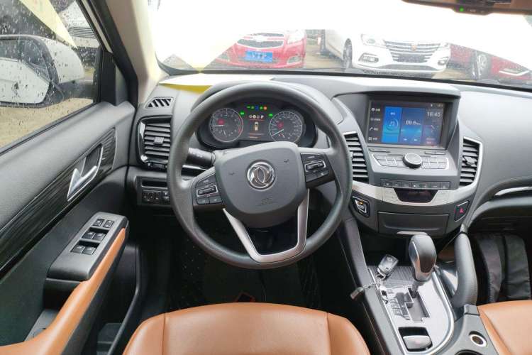 Used Dongfeng Fengdu MX5 2017 2.0L Automatic Urban Edition Steering Wheel