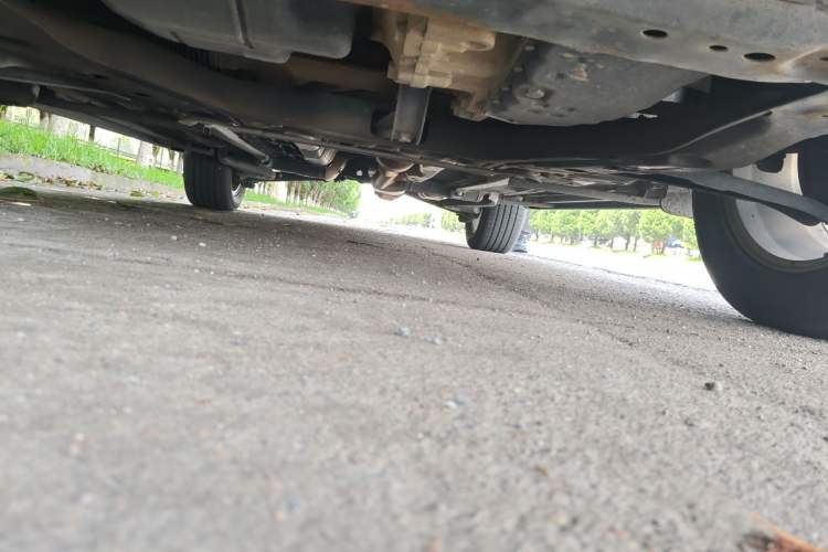 Used Dongfeng Fengdu MX6 2015 2.0L CVT Two-Wheel Drive All-Around Version Chassis Front