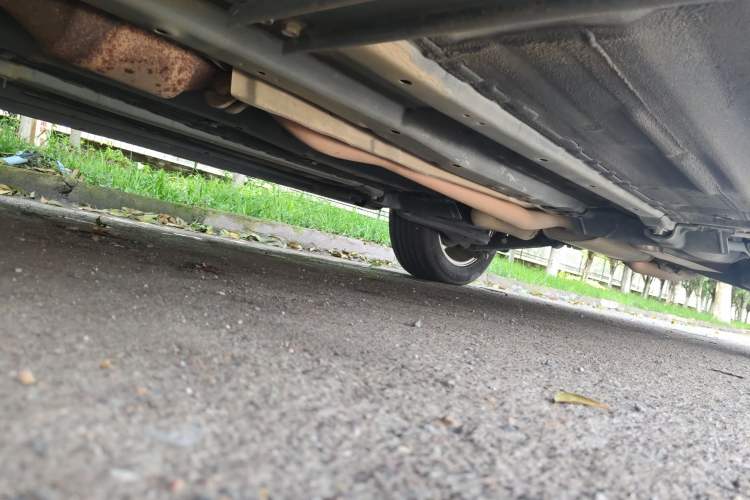 Used Dongfeng Fengdu MX6 2015 2.0L CVT Two-Wheel Drive All-Around Version Chassis Front Left