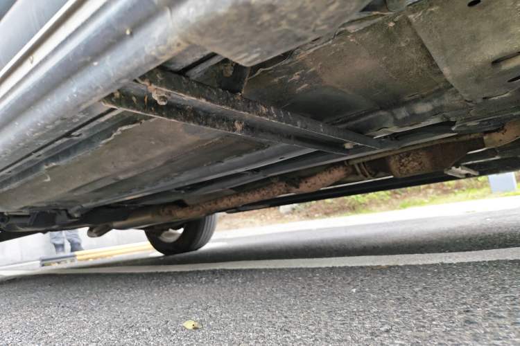 Used Dongfeng Fengdu MX6 2015 2.0L CVT Two-Wheel Drive All-Around Version Chassis Front Right