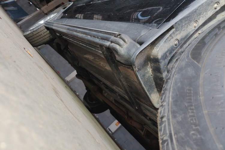 Used Dongfeng Fengdu MX6 2015 2.0L CVT Two-Wheel Drive Excellence Edition Chassis Front Right