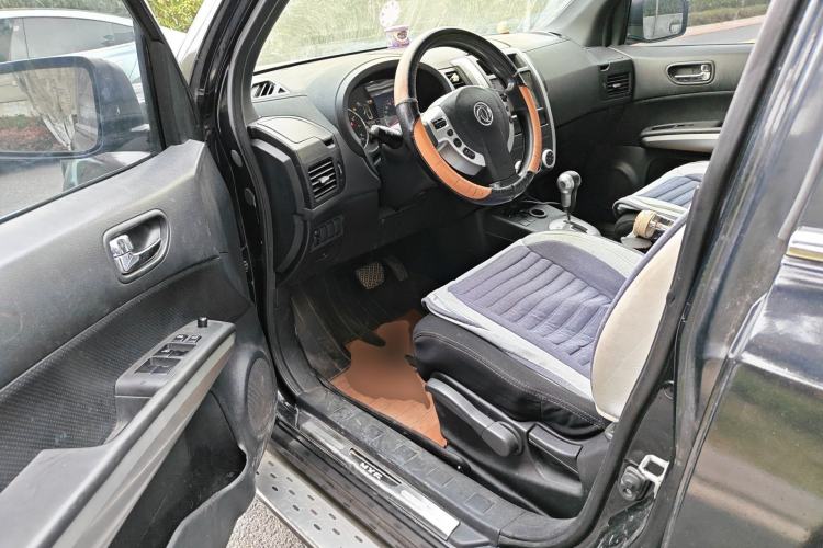 Used Dongfeng Fengdu MX6 2015 2.0L CVT Two-Wheel Drive All-Around Version Driver Seat