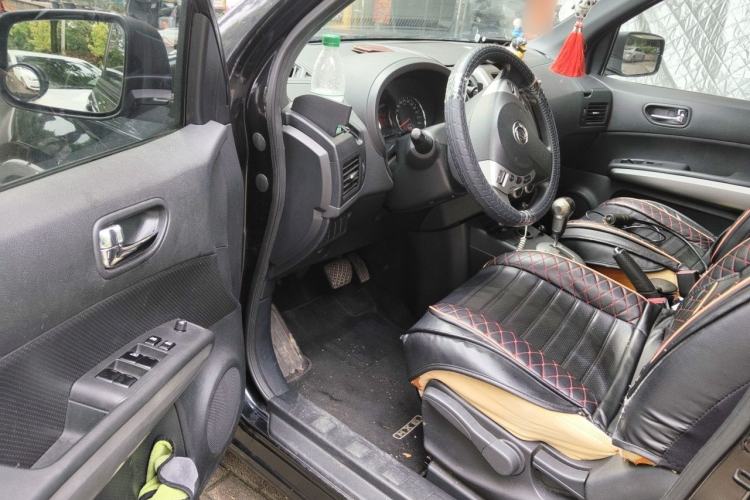 Used Dongfeng Fengdu MX6 2015 2.0L CVT Two-Wheel Drive Excellence Edition Driver Seat
