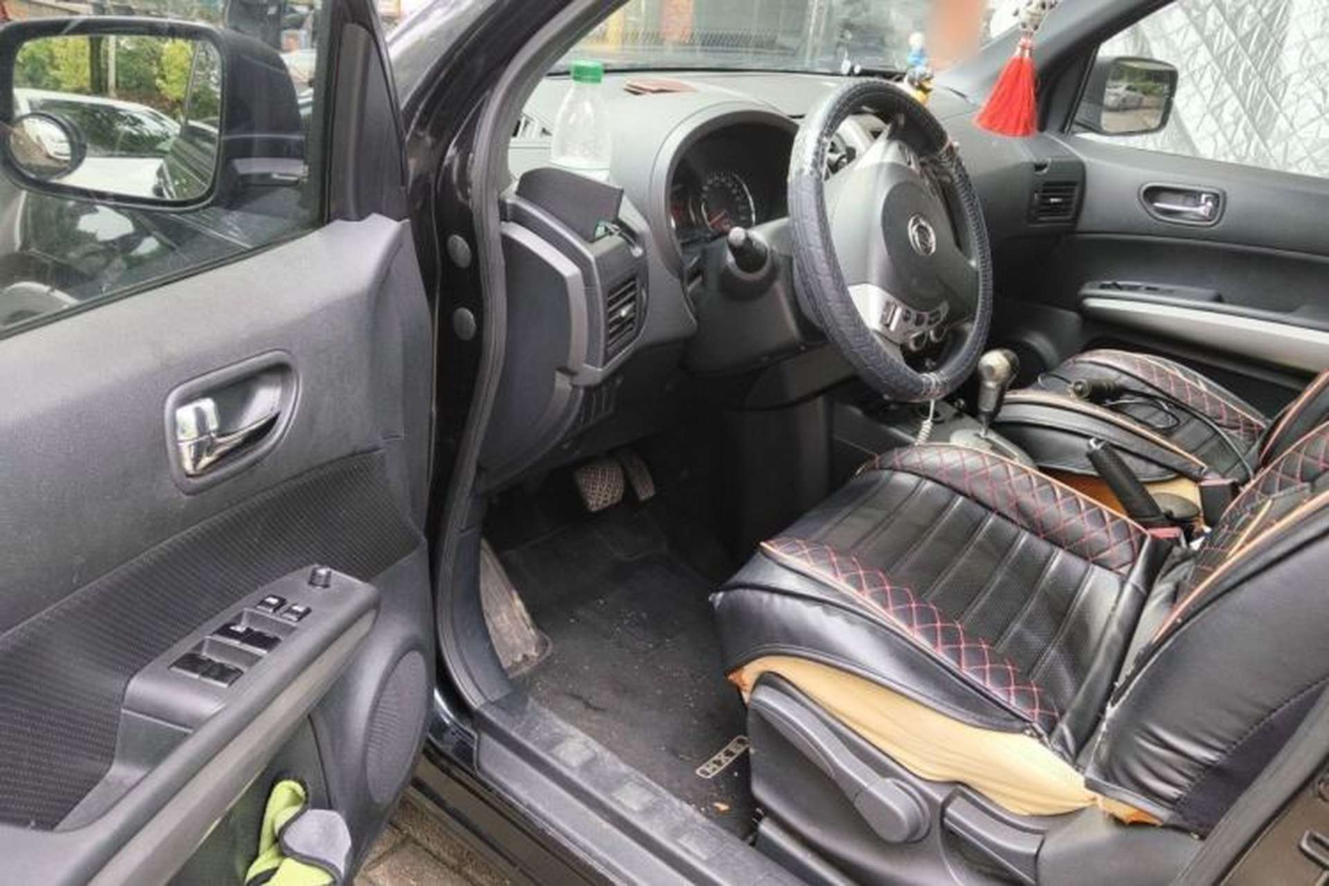 Used Dongfeng Fengdu MX6 2015 2.0L CVT Two-Wheel Drive Excellence Edition Driver Seat