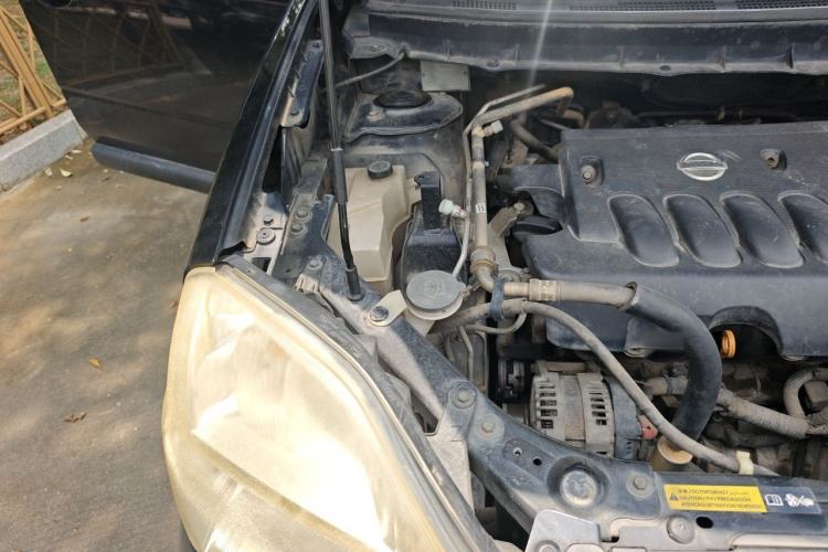 Used Dongfeng Fengdu MX6 2015 2.0L CVT 4x4 Excellence Edition Engine Bay Right