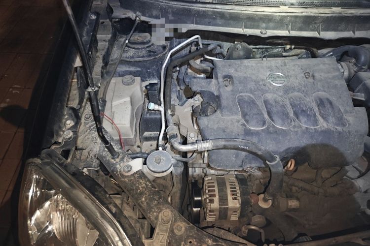 Used Dongfeng Fengdu MX6 2015 2.0L Manual 4x4 Navigation Edition Engine Bay Right