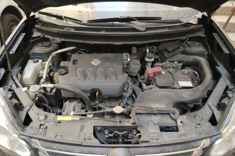 Used Dongfeng Fengdu MX6 2015 2.0L CVT Two-Wheel Drive Excellence Edition Engine Bay