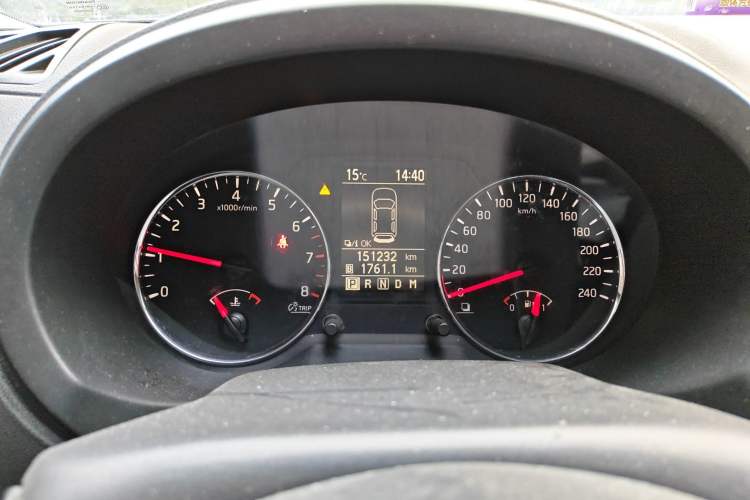 Used Dongfeng Fengdu MX6 2015 2.0L CVT Two-Wheel Drive All-Around Version Instrument Cluster