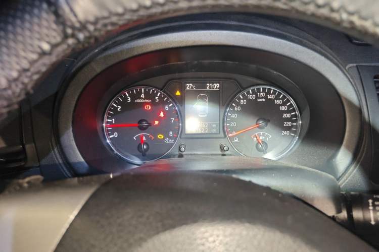 Used Dongfeng Fengdu MX6 2015 2.0L Manual 4x4 Navigation Edition Instrument Cluster