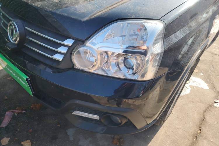 Used Dongfeng Fengdu MX6 2015 2.0L CVT Two-Wheel Drive Dream Edition Left Front Headlight