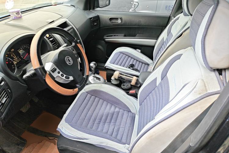 Used Dongfeng Fengdu MX6 2015 2.0L CVT Two-Wheel Drive All-Around Version Left Front Seat