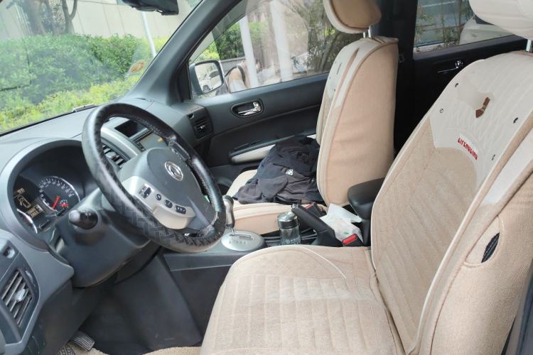 Used Dongfeng Fengdu MX6 2015 2.0L CVT Two-Wheel Drive Dream Edition Left Front Seat