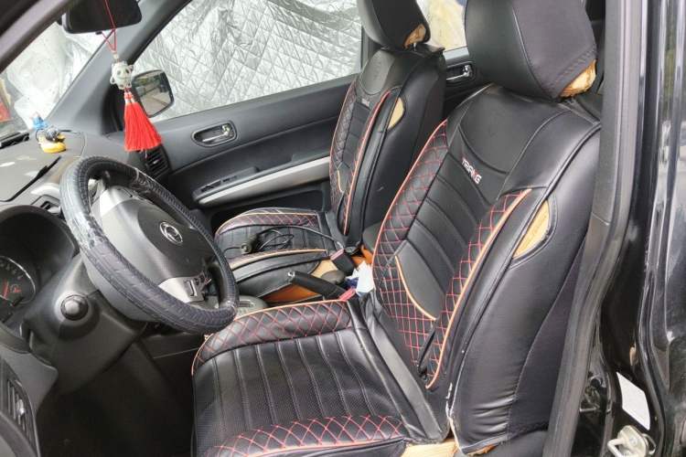 Used Dongfeng Fengdu MX6 2015 2.0L CVT Two-Wheel Drive Excellence Edition Left Front Seat