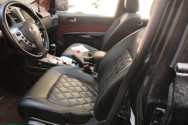 Used Dongfeng Fengdu MX6 2015 2.0L CVT Two-Wheel Drive Excellence Edition Left Front Seat