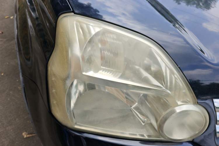 Used Dongfeng Fengdu MX6 2015 2.0L CVT 4x4 Excellence Edition Right Front Headlight