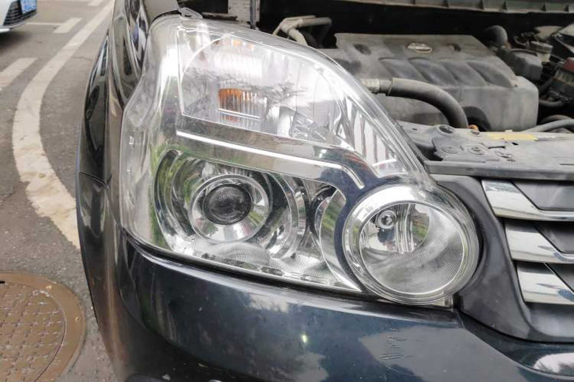 Used Dongfeng Fengdu MX6 2015 2.0L CVT Two-Wheel Drive Dream Edition Right Front Headlight