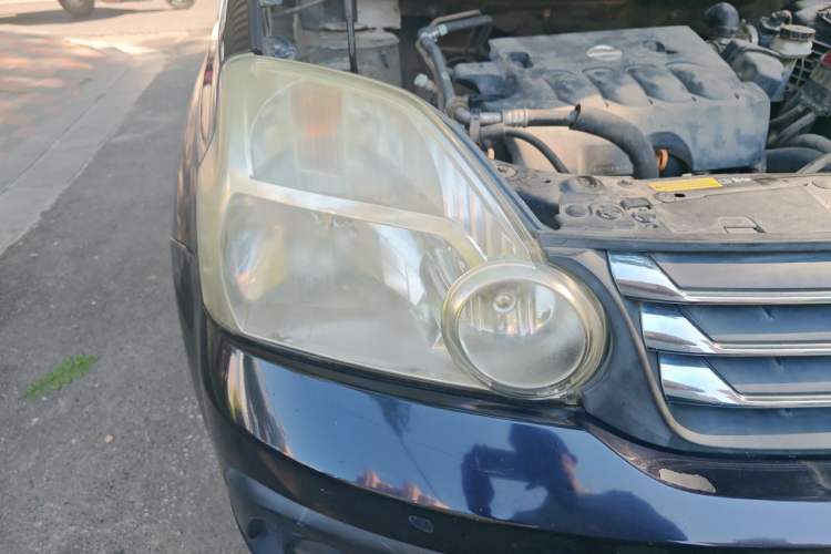 Used Dongfeng Fengdu MX6 2015 2.0L CVT 4x4 Excellence Edition Right Front Headlight