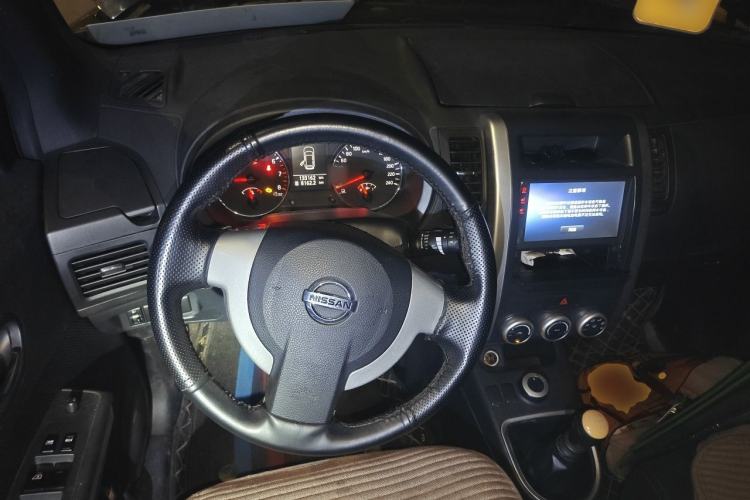 Used Dongfeng Fengdu MX6 2015 2.0L Manual 4x4 Navigation Edition Steering Wheel